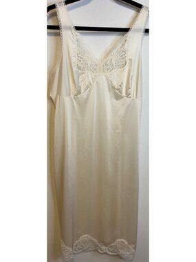Vintage Wondermaid Ivory Nylon Slip Dress Lace Trim Festival Elegant